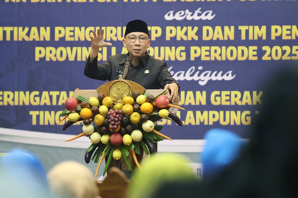 Menuju Indonesia Emas, Gubernur Lampung Kukuhkan dan Lantik Pengurus TP PKK dan Tim Pembina Posyandu Periode 2025-2030