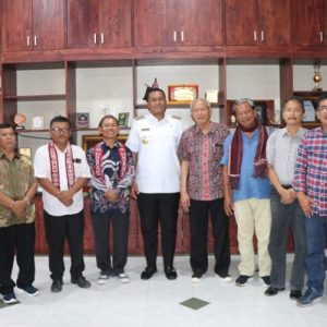 Bupati Toba Dukung Forum Batak Center Membangun SDM Anak di Toba