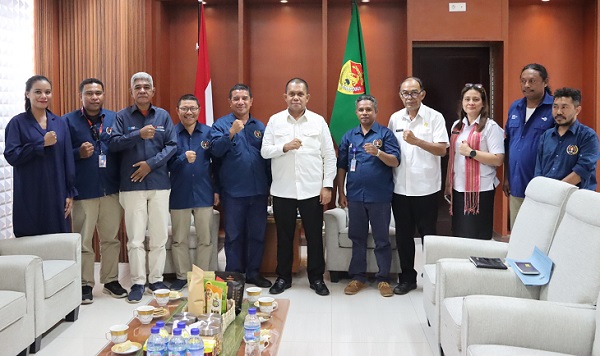 Terima audiensi pengurus PWI NTT, Gubernur Persilahkan Pers Kritisi Kepemimpinan Melki-Johni