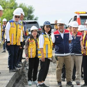 Tinjau Tol Trans Sumatera, Wamen PU Pastikan Kesiapan Jalur Mudik Lebaran 2025