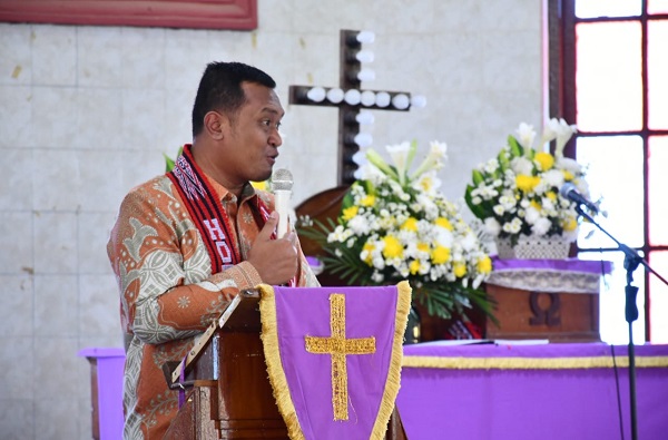 Bupati Toba Sampaikan Terima Kasih Atas Sumbangan Bangunan Untuk HKBP DR. IL. Nommensen Sigumpar