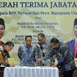 Sertijab Kepala BPK Sumut, Bupati Toba Berharap Sinergi Pengawasan Keuangan Berlanjut