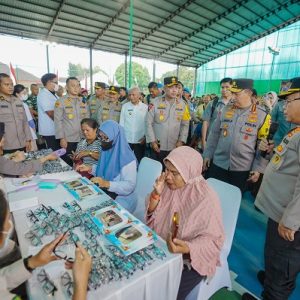 Kunjungi Polda Sumut, Kapolri Tinjau Renovasi Masjid hingga Bakti Sosial