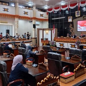 Paripurna DPRD Metro, Walikota Bambang IS Sampaikan Sembilan Program Prioritas