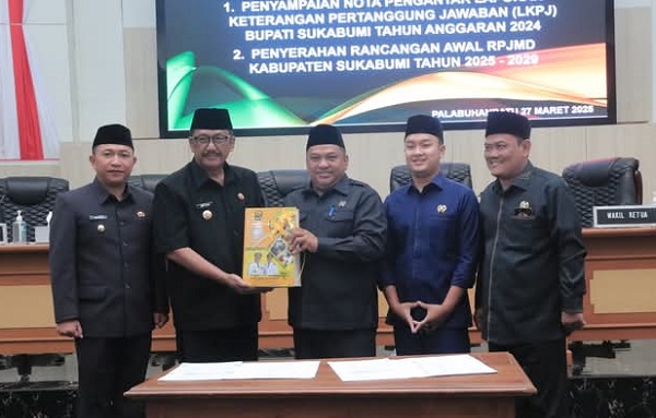 DPRD Kabupaten Sukabumi gelar rapat paripurna penyampaian LKPJ Bupati