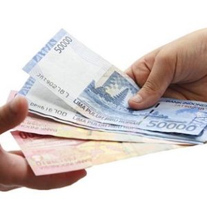 Itu uang THR atau insentif, Ketua RT sekaligus Linmas desa Kaliwlingi pertanyakan uang yang diterima sekali setahun