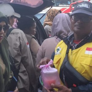 Gelar Aksi Berbagi Takjil, Ketua AJB Andi Mulyati SE: Ini Bentuk Kepedulian Kami