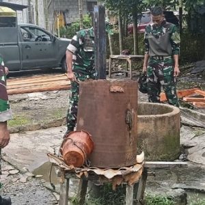 Bantu Kesulitan Warga, Kodim 1710/Mimika Bangun 4 Titik Sumur Bor dan MCK