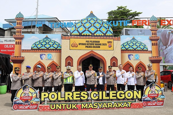 Tinjau Pelabuhan Merak, Kapolda Banten: Penyeberangan tetap normal
