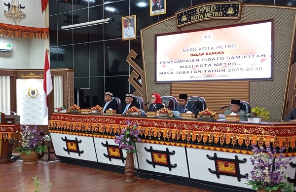 Paripurna DPRD Metro, Walikota Bambang IS Sampaikan Sembilan Program Prioritas