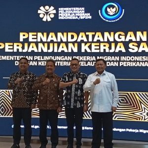 Tingkatkan Skill PMI Sektor Kelautan dan Perikana, KemenP2MI dan Kementerian KKP resmi tandatangani perjanjian kerja sama