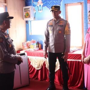 Kunjungi Pos Pengamanan Lebaran Idul Fitri 1446 Hijriyah, Kapolres dan Ketua Bhayangkari Demak Semangati Petugas