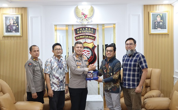 Besinergi Dalam Pembangunan Pasokan Listrik, Kapolres Ketapang Terima Kunjungan PLN UIP Kalbar