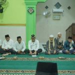 Safari Ramadhan, Walikota Metro H. Bambang Santuni Anak Yatim dan Dukung Pembangunan Mushola Darul Hikmah