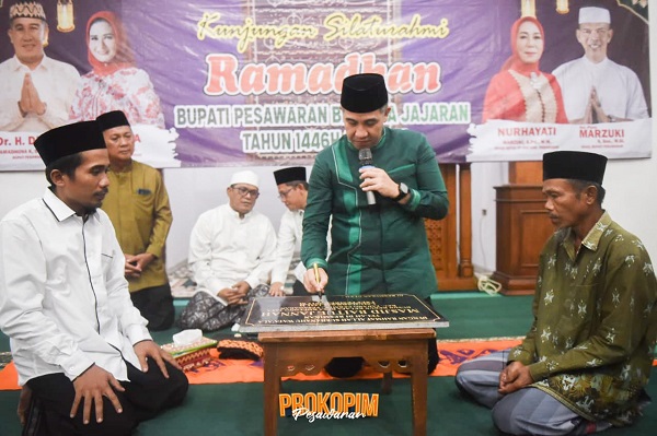 Silaturahmi Ramadan, Bupati Pesawaran Kunjungi Way Ratai dan Padang Cermin