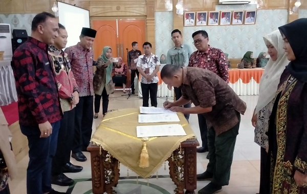 Bupati Secara Resmi Buka Rapat Koordinasi Penyuluhan Pertanian Lapangan se-Kabupaten Sarolangun