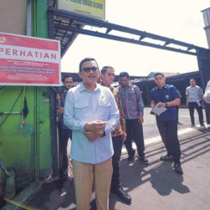 Menteri P2MI Abdul Kadir Karding Segel P3MI Ilegal di Jakarta Timur