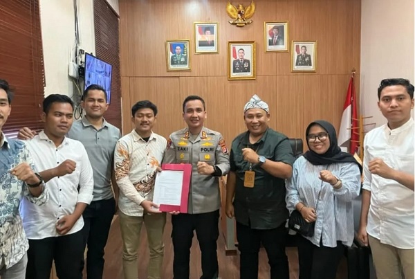 Didampingi anggota DPRD Provinsi Banten, DPC GMNI Lebak laporkan dugaan penggelapan DD Kerta