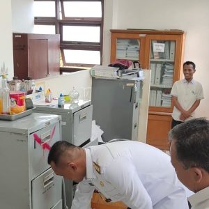 Sidak Dinas PU, Bupati Toba: Banyak pegawai tidak masuk dan kondisi kantor kotor