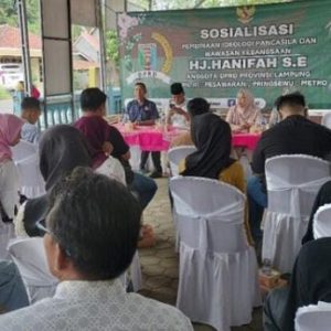 Hanifah Sosialisasikan Pancasila dihadapan Pemuda Way Urang