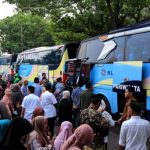 mudik-dan-puasa-berbuka-atau-bertahan