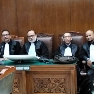 Keluarga terdakwa kecewa atas keputusan Hakim
