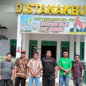 Tidak Indahkan Intruksi Bupati, Warga Tiga Dusun Datangi Distanakbun Kab. Ketapang