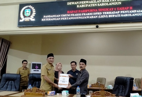 Bupati Sarolangun Hadiri Rapat Paripurna DPRD Sarolangun Tingkat I Tahap II 