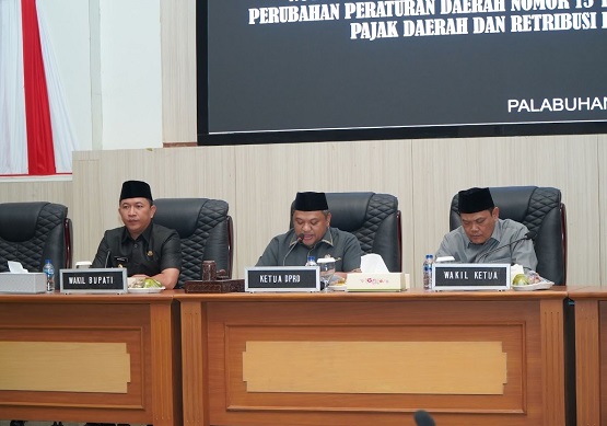 Rapat Paripurna DPRD Sukabumi Bahas Revisi Perda Pajak dan Retribusi Daerah