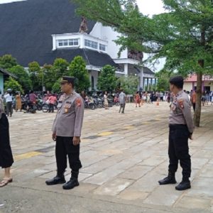 Personel Polres Ketapang Laksanakan Pengamanan Ibadah Perayaan Paskah 