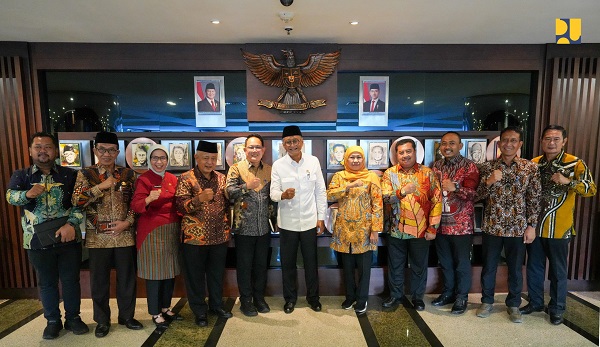 Menteri PU Dorong Infrastruktur Irigasi Wujudkan Swasembada Pangan di Jatim