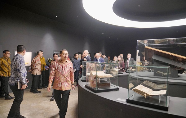 Buka Pameran MISYKAT, Fadli Zon: Bukti Islam Telah Hadir di Nusantara Sejak Abad ke-7