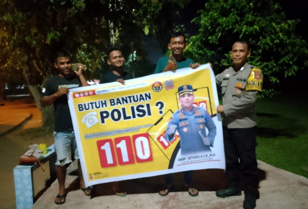 Bhabinkamtibmas Kelurahan Sukaharja Sosialisasikan Layanan Bantuan Polisi 110 