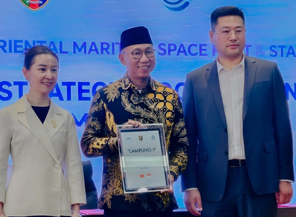 Pemanfaatan Satelit, Gubernur Lampung Tandatangani Kerja Sama dengan Perusahaan Teknologi Luar Angkasa Tiongkok