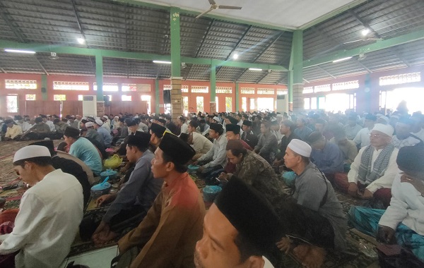 Kapolda Banten dan Gubernur serta Bupati Pandeglang Hadiri Haul ke 21 Abuya Bustomi 