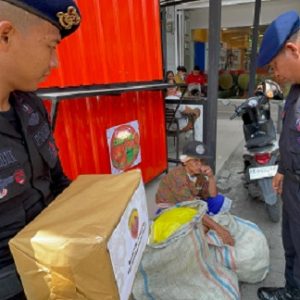 Tebar Kasih dan Peduli Generasi Bangsa: Minggu Berbagi Batalyon A Pelopor Sentuh Hati Anak Panti dan Warga Kota Medan