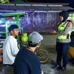 Sesuai Surat Edaran Gubernur Jawa Barat Nomor 51/PA.03/DISDIK tanggal 23 Mei 2025 tentang pembatasan aktivitas malam bagi peserta didik, Polsek Rengasdengklok melakukan operasi razia pembatasan jam malam bagi para pelajar di wilayah hukum Polsek Rengasdengklok yang masih ada di luar rumah. Senin, (23/6/2025).