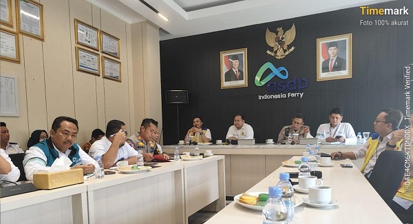 Polda Banten lakukan rekayasa lalulintas kemacetan proyek jembatan Aramco