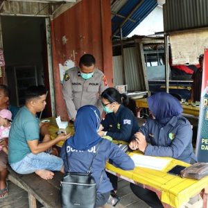 Polres Ketapang Gelar Pemeriksaan Kesehatan Gratis untuk Sopir, Tukang Ojek dan Pekerja 