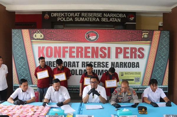 Ditresnarkoba Polda Sumsel Ringkus 4 Kurir Sabu dan Ekstasi di Ogan Ilir