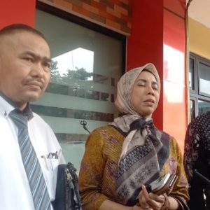 Dikriminalisasi, Dikhianati, Namun Tidak Tumbang: Perjuangan Ike Farida Membongkar Kebusukan Mafia Tanah dan Oknum Advokat Pengkhianat
