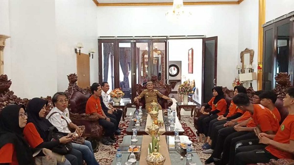 Target emas, Walikota Metro lepas atlet panahan kejurnas panahan junior Kudus 2025