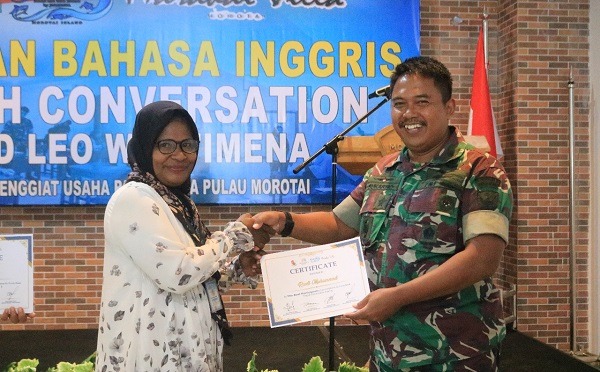Tingkatkan Kualitas SDM Pulau Morotai, Lanud Leo Wattimena Selenggarakan Pelatihan Bahasa Inggris