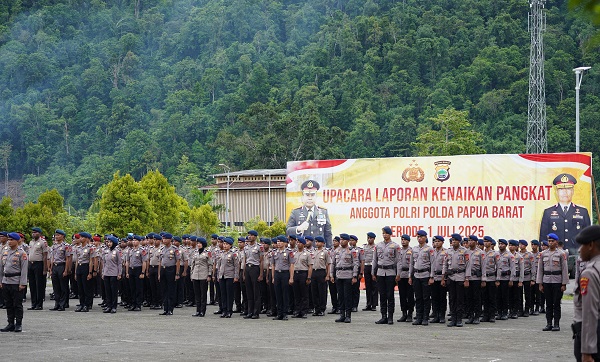 Upacara Korp Raport Kenaikan Pangkat, 263 Personil Polda Papua Barat Naik Pangkat