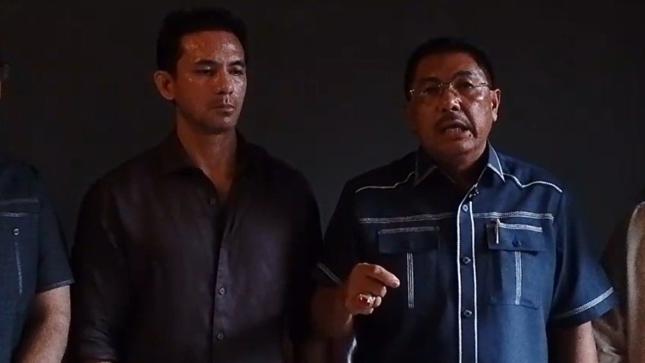 Daniel Uy Tan bersama kuasa hukum dalam konferensi pers