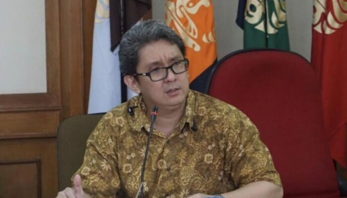 Trump Naikkan Tarif Impor, Ekonom INDEF Ingatkan Risiko Lesunya Ekspor Indonesia