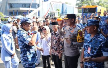 Kapolda Banten menghadiri Karya Bakti TNI AU di Pandeglang
