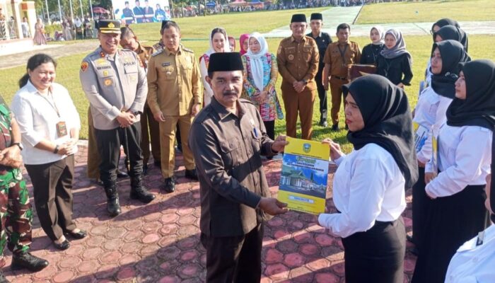 Ketua DPRD Sarolangun Hadiri Pelantikan PPPK, Serukan Dedikasi dan Pelayanan Terbaik