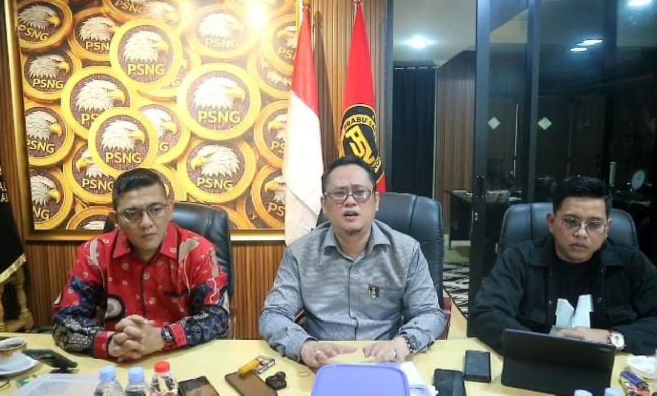 Dwi Purbo dari Prabu Satu Nasional saat menyampaikan kronologi dugaan pemerasan Rp1,5 miliar