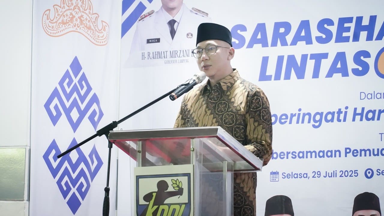 Gubernur Lampung Rahmat Mirzani Djausal memberikan sambutan dalam peringatan Harlah KNPI ke-52
